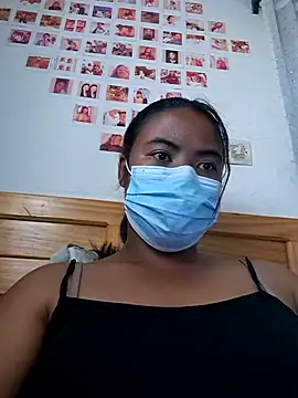 Snapshot of Artinah22 chatting on 01/06/25, 07:20 Artinah22 online show from 01/06/25, 07:20