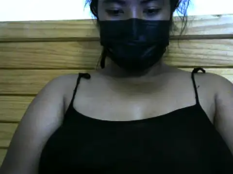 Snapshot of Artinah22 chatting on 01/13/25, 07:21 Artinah22 online show from 01/13/25, 07:21