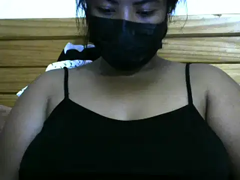 Snapshot of Artinah22 chatting on 02/18/25, 02:49 Artinah22 online show from 02/18/25, 02:49