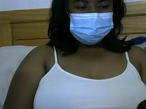 Snapshot of Artinah22 chatting on 10/26/25, 05:52 Artinah22 online show from 10/26/25, 05:52