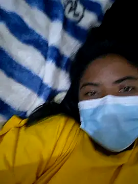 Snapshot of Artinah22 chatting on 10/30/25, 06:19 Artinah22 online show from 10/30/25, 06:19