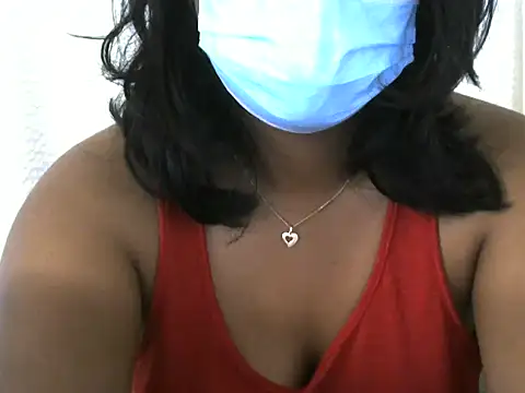 Snapshot of Artinah22 chatting on 11/10/25, 08:35 Artinah22 online show from 11/10/25, 08:35