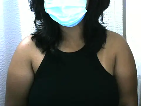 Snapshot of Artinah22 chatting on 12/02/25, 07:42 Artinah22 online show from 12/02/25, 07:42