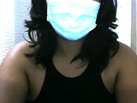 Snapshot of Artinah22 chatting on 12/03/25, 05:44 Artinah22 online show from 12/03/25, 05:44