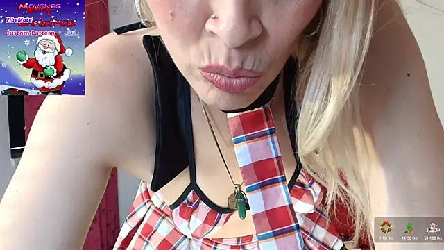 Snapshot of samanthaExsotic chatting on 12/19/24, 12:45 samanthaExsotic online show from 12/19/24, 12:45