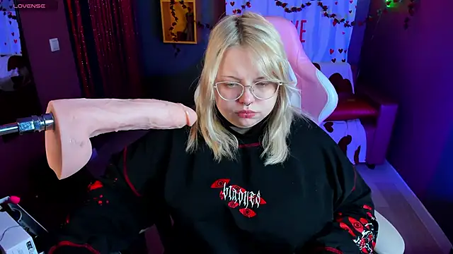 Yoki Shizuko online show from 02/16/26, 06:31