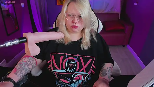 Yoki Shizuko online show from 03/23/26, 06:39