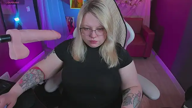 Yoki Shizuko online show from 04/16/26, 06:36