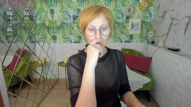Paris Cherry online show from 05/02/26, 06:02