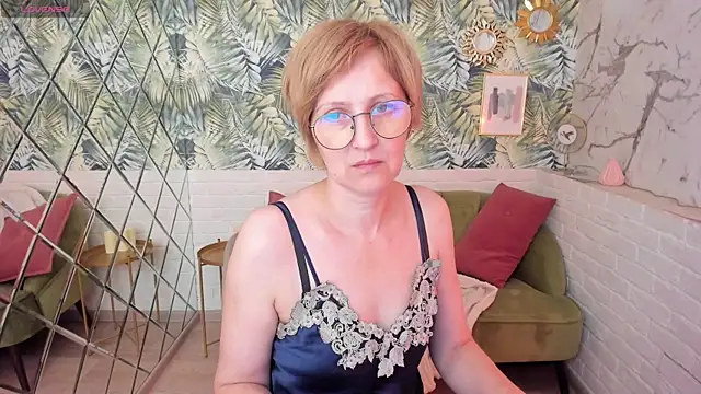 Paris Cherry online show from 05/31/26, 06:04