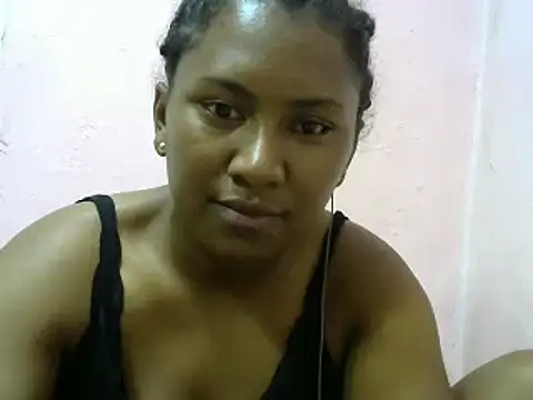 Snapshot of cutybigass chatting on 03/19/25, 10:44 cutybigass online show from 03/19/25, 10:44