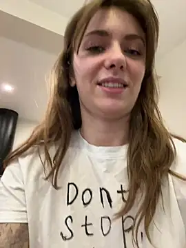 Snapshot of MariiD chatting on 02/16/26, 04:14 MariiD online show from 02/16/26, 04:14