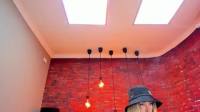 ChristynaRoss online show from 03/25/26, 08:26