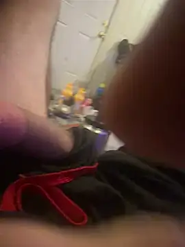 Snapshot of mikeylong chatting on 05/29/26, 12:03 mikeylong online show from 05/29/26, 12:03