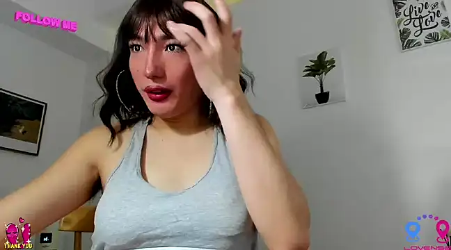 Snapshot of hottycrishina chatting on 12/14/24, 06:35 hottycrishina online show from 12/14/24, 06:35