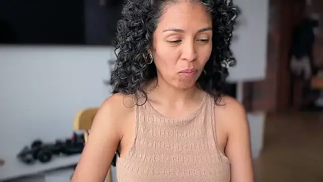 illaroom online show from 04/17/26, 05:05