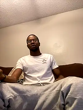 Snapshot of daloyhasabigdick chatting on 10/20/25, 02:06 daloyhasabigdick online show from 10/20/25, 02:06