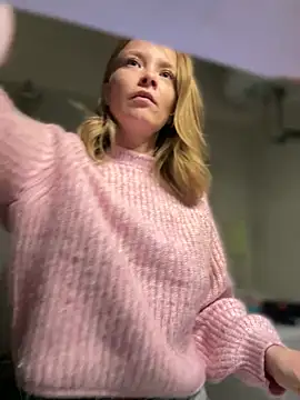 Snapshot of AnastasiaAniess chatting on 01/02/25, 08:13 AnastasiaAniess online show from 01/02/25, 08:13