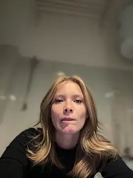 Snapshot of AnastasiaAniess chatting on 01/08/25, 04:00 AnastasiaAniess online show from 01/08/25, 04:00