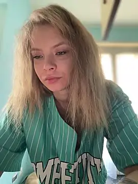 Snapshot of AnastasiaAniess chatting on 02/03/25, 08:24 AnastasiaAniess online show from 02/03/25, 08:24