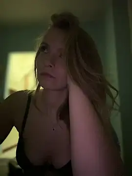 Snapshot of AnastasiaAniess chatting on 02/13/25, 06:48 AnastasiaAniess online show from 02/13/25, 06:48