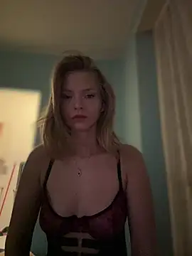 Snapshot of AnastasiaAniess chatting on 02/14/25, 06:40 AnastasiaAniess online show from 02/14/25, 06:40