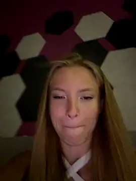 Snapshot of AnastasiaAniess chatting on 10/11/25, 07:01 AnastasiaAniess online show from 10/11/25, 07:01