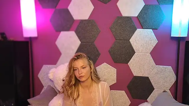 Snapshot of AnastasiaAniess chatting on 10/25/25, 08:14 AnastasiaAniess online show from 10/25/25, 08:14