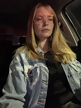 Snapshot of AnastasiaAniess chatting on 10/31/25, 09:38 AnastasiaAniess online show from 10/31/25, 09:38