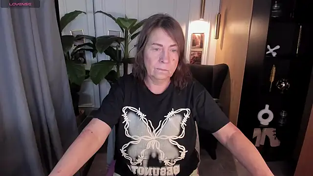 LindaPassionate online show from 07/24/26, 05:16