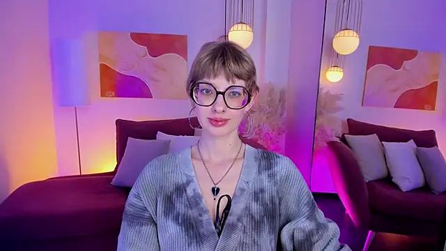 Snapshot of RubySoft chatting on 10/29/25, 08:54 RubySoft online show from 10/29/25, 08:54