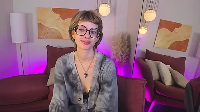 Snapshot of RubySoft chatting on 11/12/25, 09:14 RubySoft online show from 11/12/25, 09:14