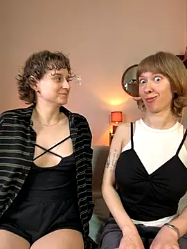 Snapshot of Jitoon_Exe chatting on 09/20/25, 07:04 Jitoon Exe online show from 09/20/25, 07:04