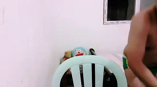 Snapshot of SirViceBoy2020 chatting on 12/14/24, 05:25 SirViceBoy2020 online show from 12/14/24, 05:25