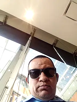 gusaven online show from 04/29/26, 09:10