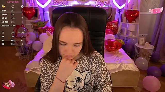 FoxyShy online show from 02/16/25, 12:21