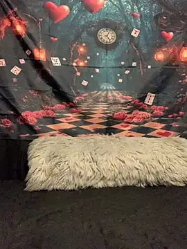 Snapshot of Rakiyahcharms chatting on 02/15/25, 12:48 Rakiyahcharms online show from 02/15/25, 12:48