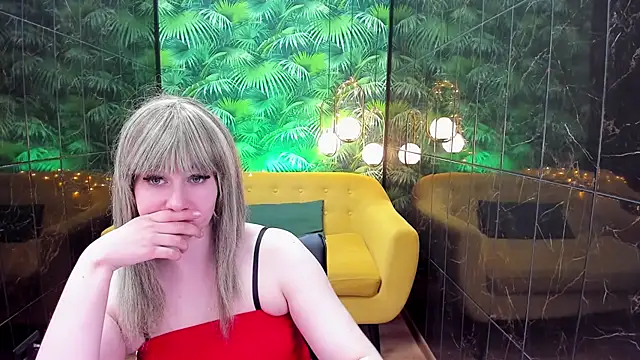 Snapshot of AlanaDreamy chatting on 12/29/24, 02:00 AlanaDreamy online show from 12/29/24, 02:00