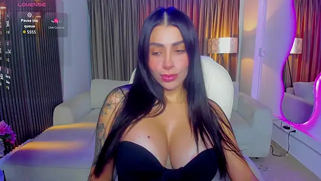 Snapshot of Sarah_Stone_ chatting on 05/16/26, 09:13 Sarah Stone online show from 05/16/26, 09:13