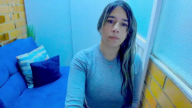 Snapshot of Penelope47 chatting on 01/29/25, 07:11 Penelope47 online show from 01/29/25, 07:11