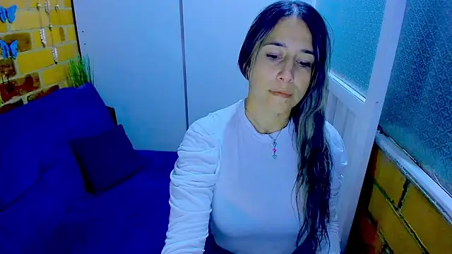 Snapshot of Penelope47 chatting on 02/12/25, 02:03 Penelope47 online show from 02/12/25, 02:03