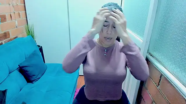 Snapshot of Penelope47 chatting on 02/13/25, 07:31 Penelope47 online show from 02/13/25, 07:31