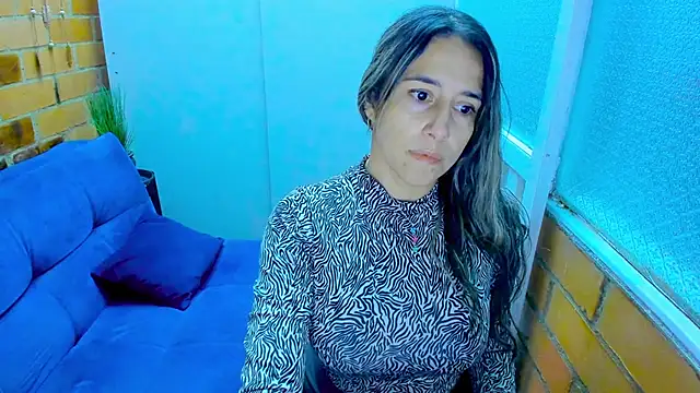 Snapshot of Penelope47 chatting on 02/15/25, 07:39 Penelope47 online show from 02/15/25, 07:39