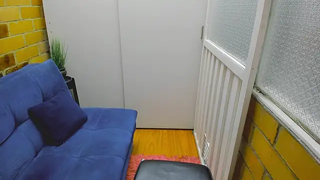 Snapshot of Penelope47 chatting on 03/06/25, 06:59 Penelope47 online show from 03/06/25, 06:59