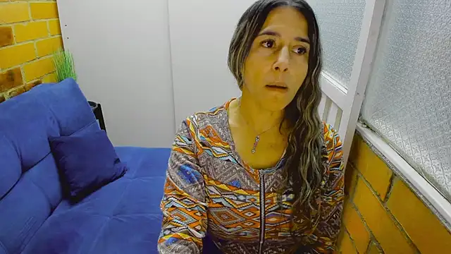 Snapshot of Penelope47 chatting on 03/14/25, 07:23 Penelope47 online show from 03/14/25, 07:23