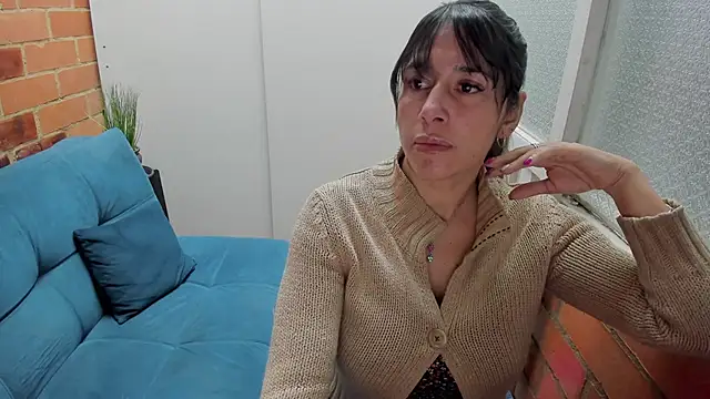 Snapshot of Penelope47 chatting on 09/23/25, 06:33 Penelope47 online show from 09/23/25, 06:33