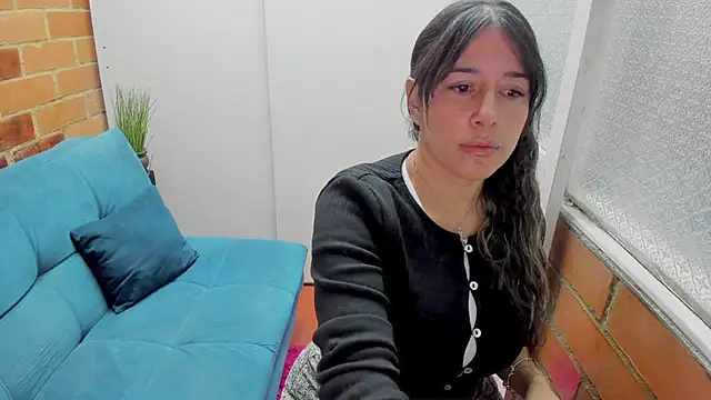 Snapshot of Penelope47 chatting on 10/08/25, 06:38 Penelope47 online show from 10/08/25, 06:38