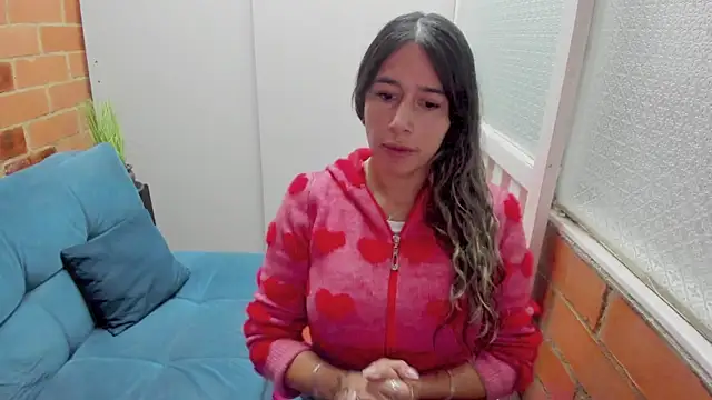 Snapshot of Penelope47 chatting on 11/10/25, 07:46 Penelope47 online show from 11/10/25, 07:46