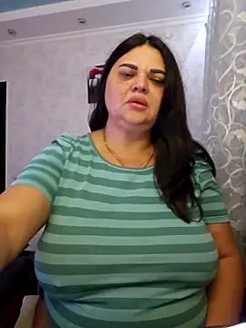 littleRikka online show from 09/28/25, 08:25