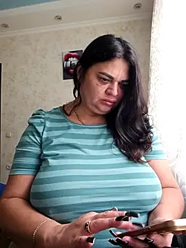 littleRikka online show from 09/29/25, 08:41